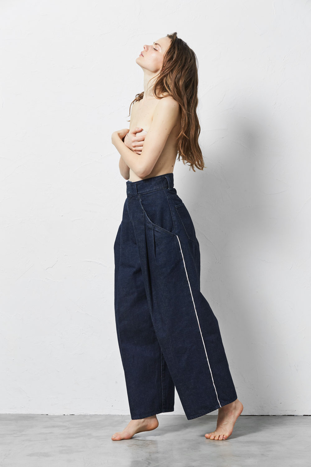 LOOK 04