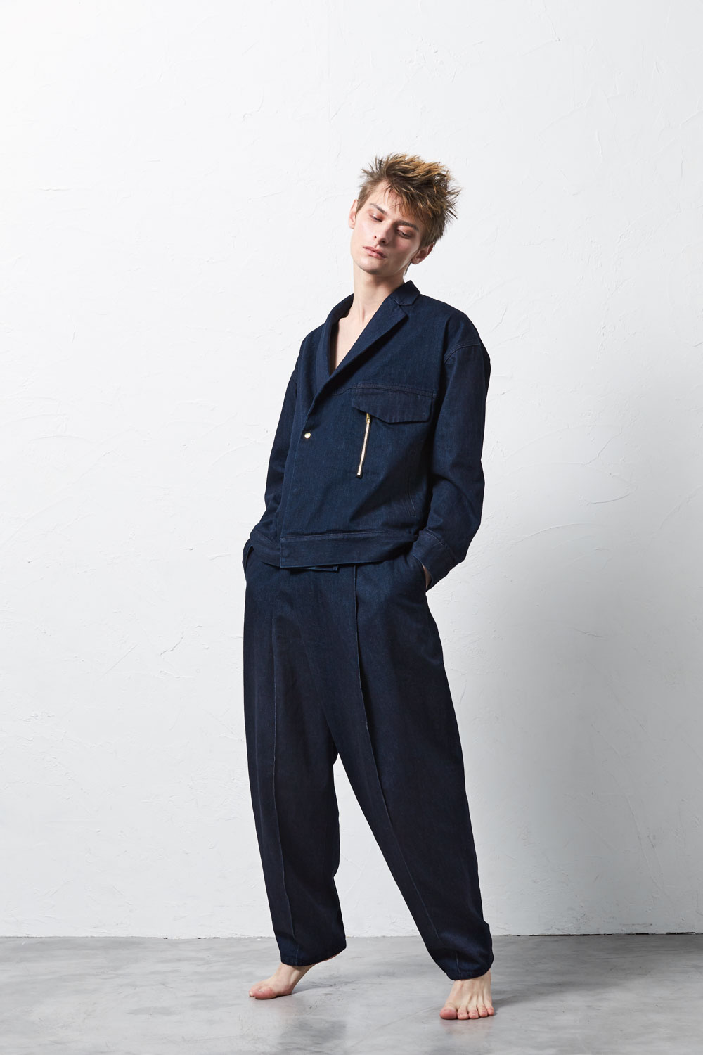 LOOK 06