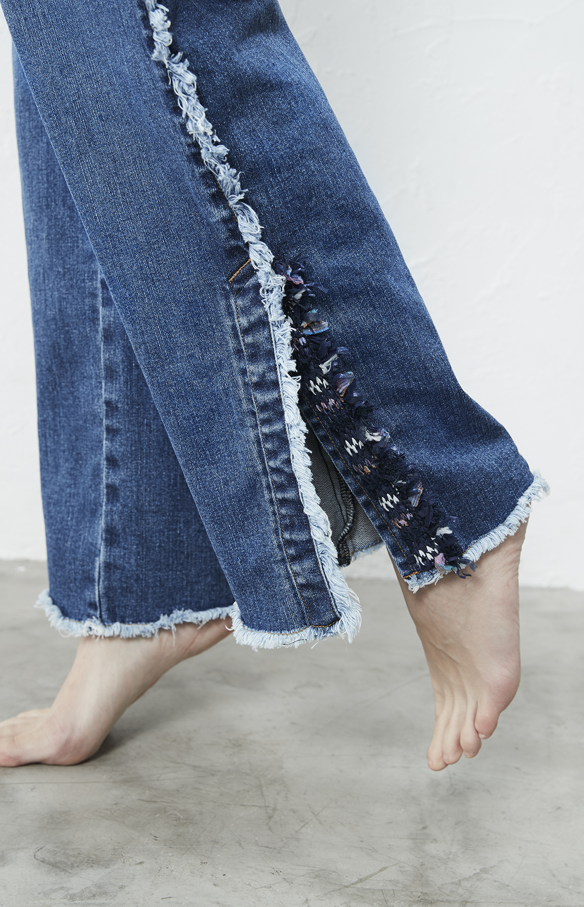 LOOK 05