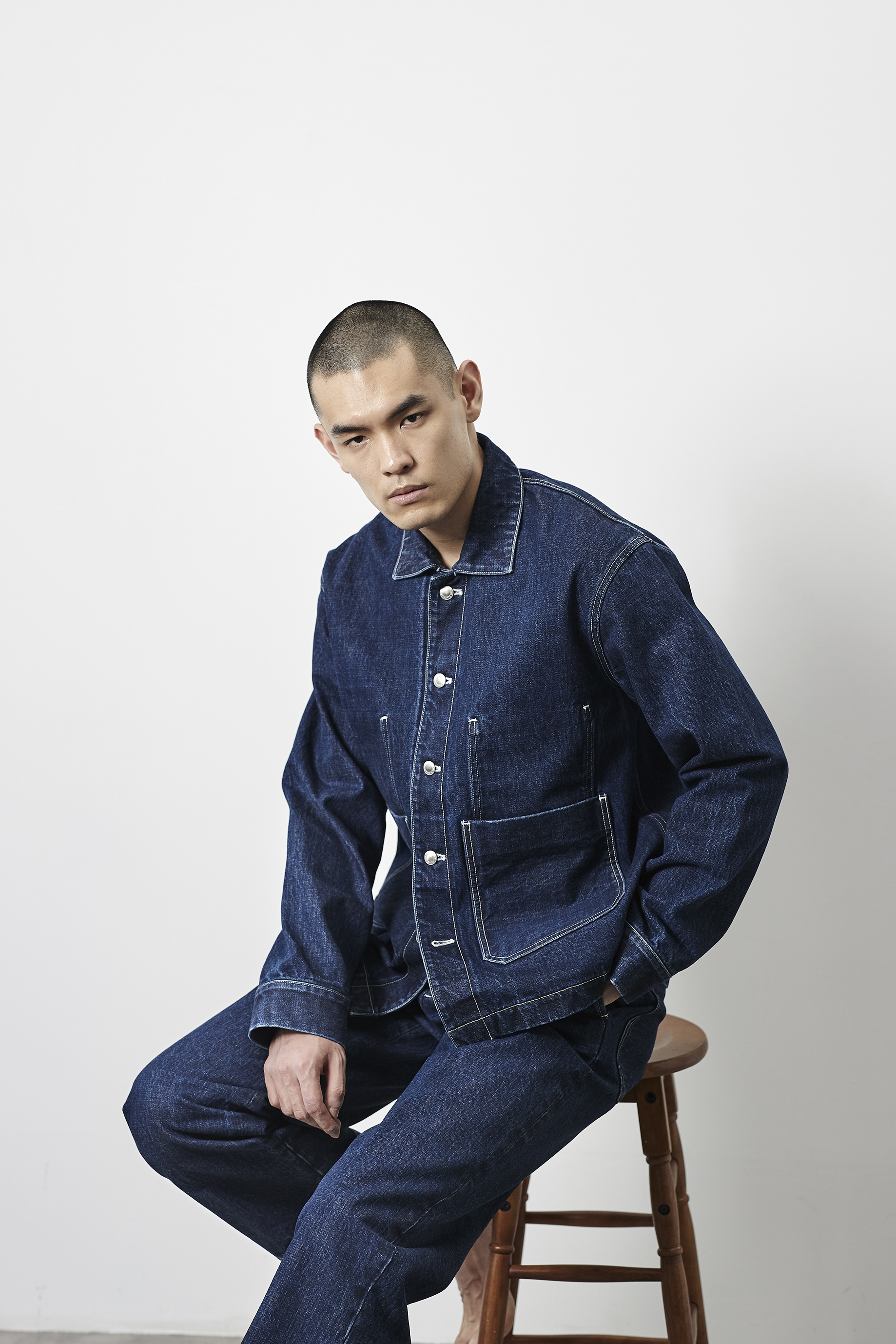 LOOK 27