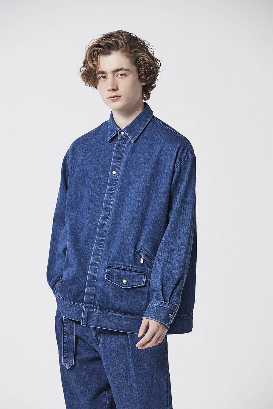 LOOK 12