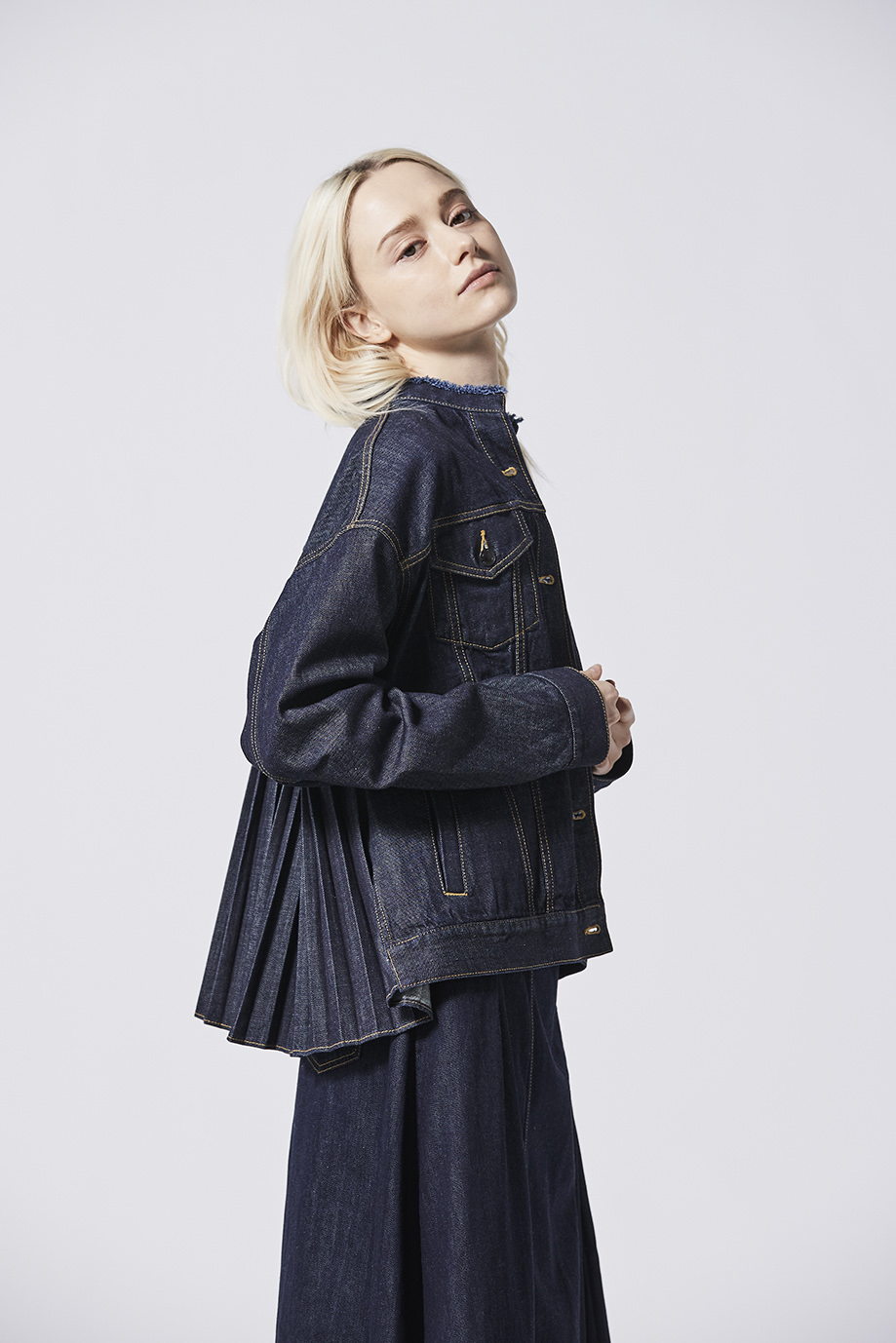 LOOK 16