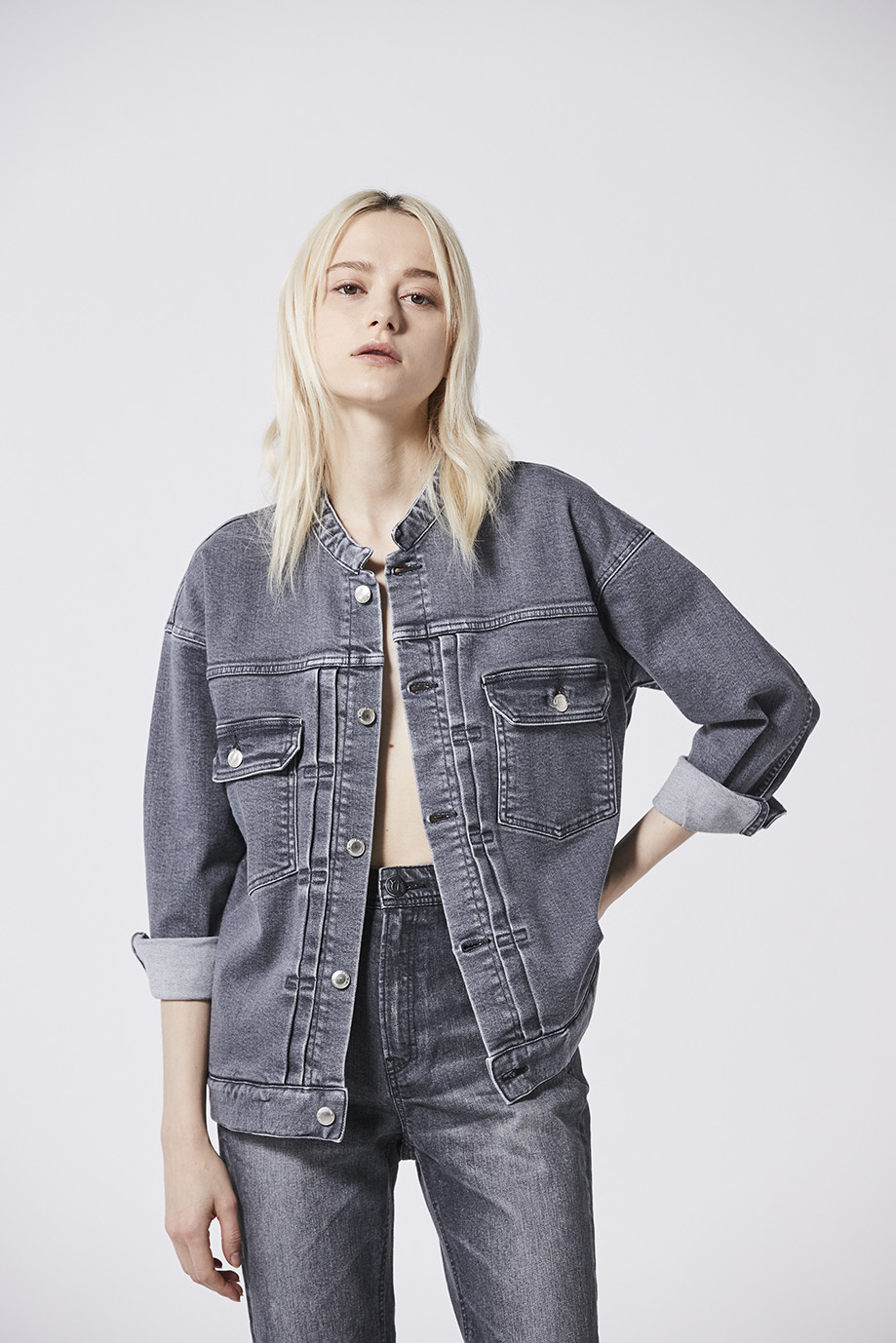 LOOK 19