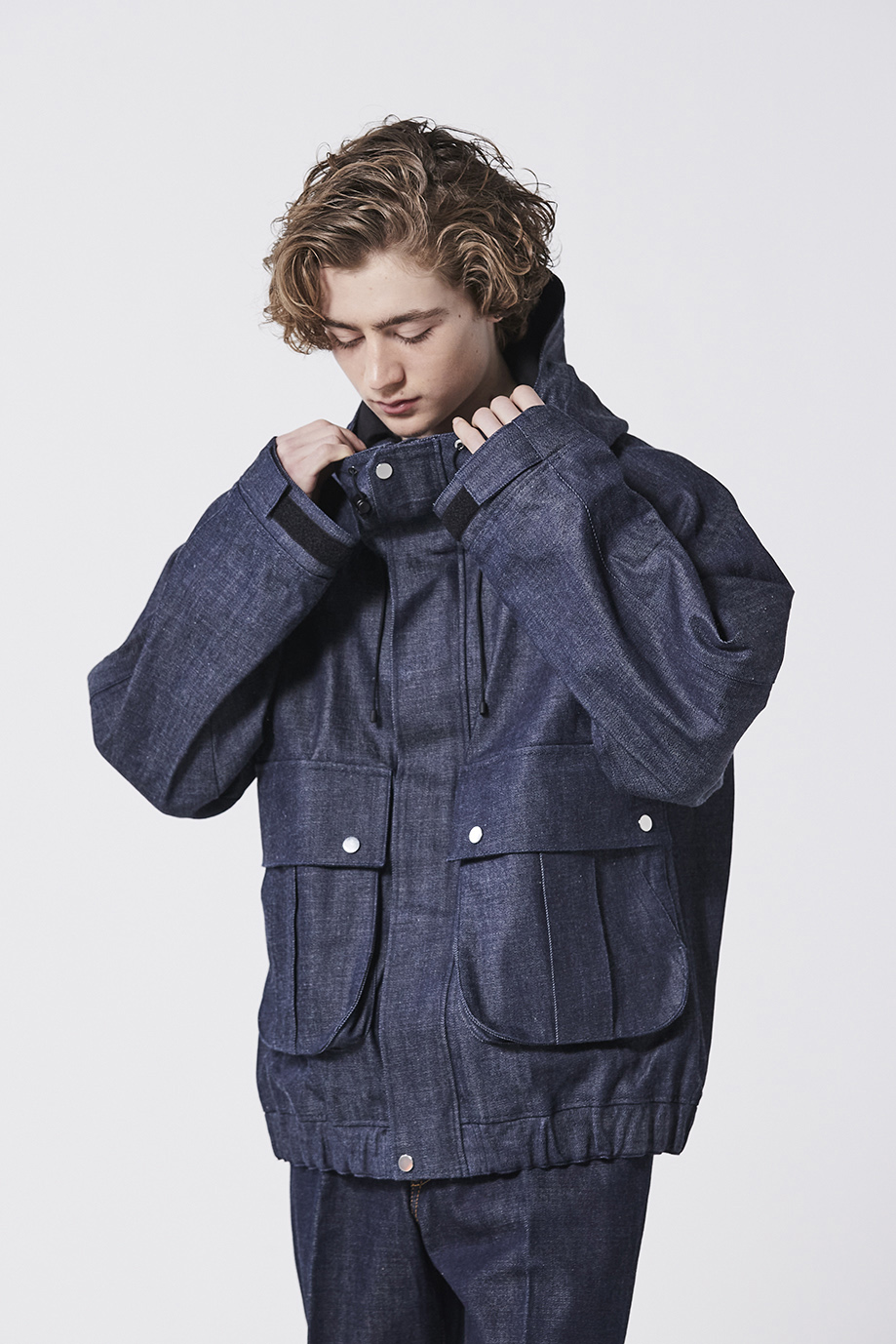 LOOK 33
