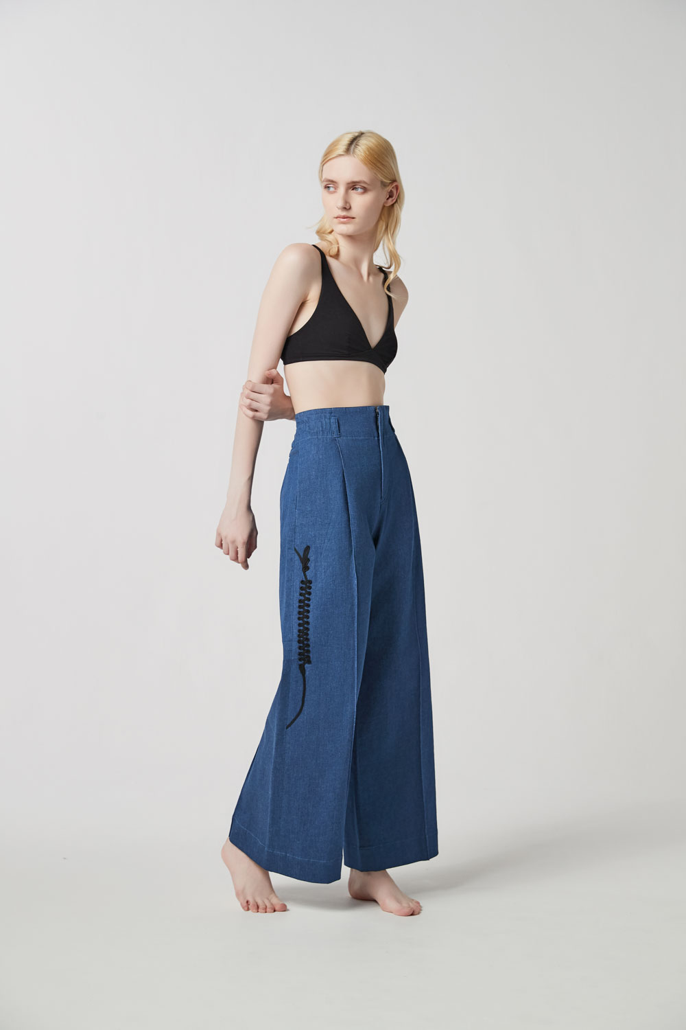 LOOK 42
